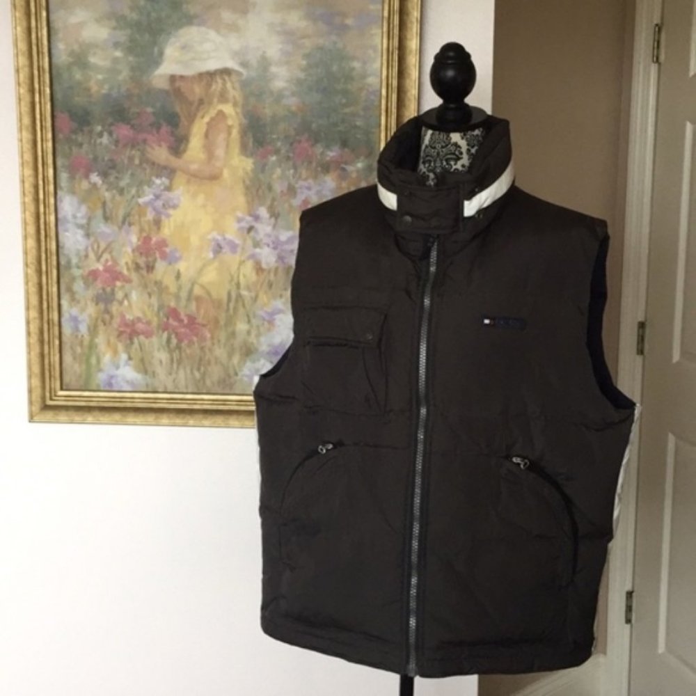 Tommy Hilfiger Men's Brown Adventure Down Puffer Vest
